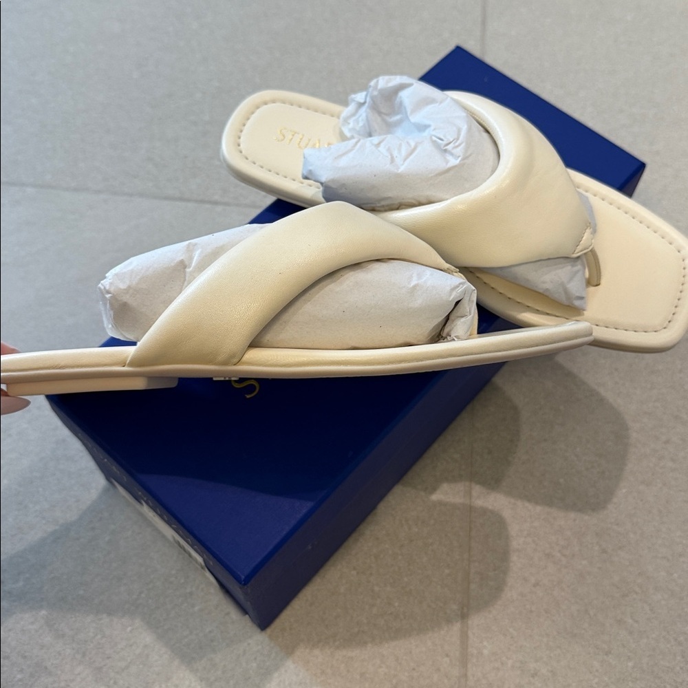 Stuart Weitzman Maui Slip On Flip Flop Sandals. NWT - Picture 8 of 13